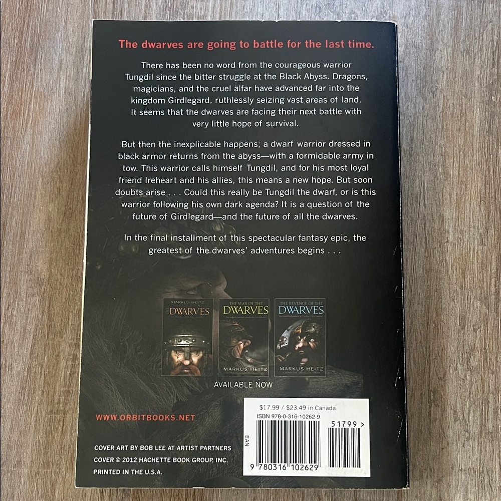 The Fate of the Dwarves by Markus Heitz - Dark Red & Black Cover - Picture 3 of 5